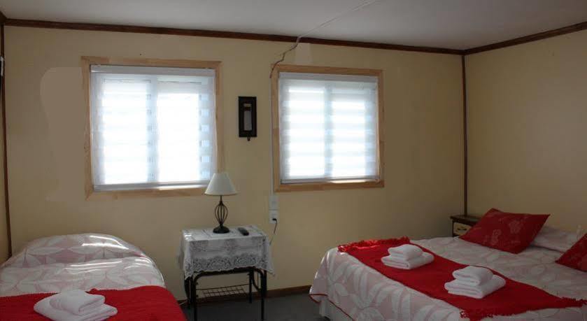 Hostal Y Cabanas Ainil Пунта-Аренас Экстерьер фото