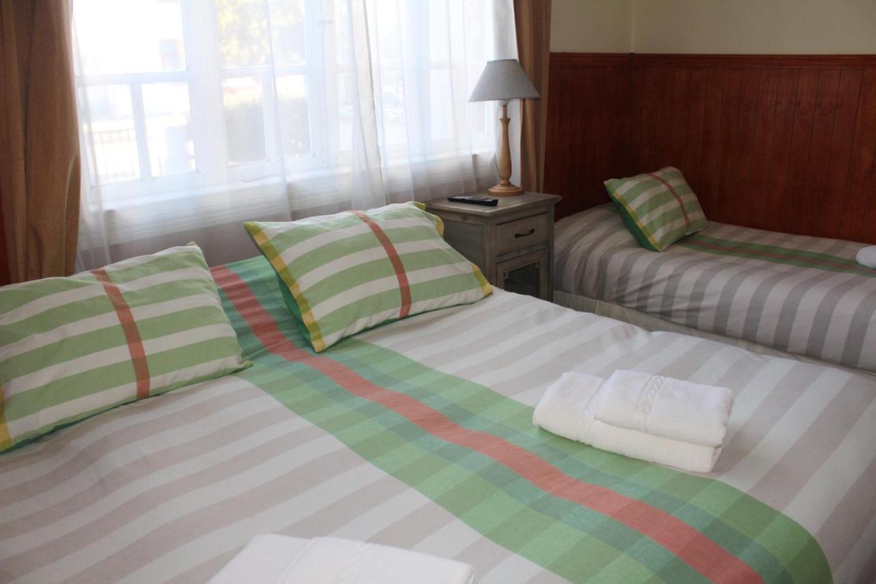 Hostal Y Cabanas Ainil Пунта-Аренас Экстерьер фото