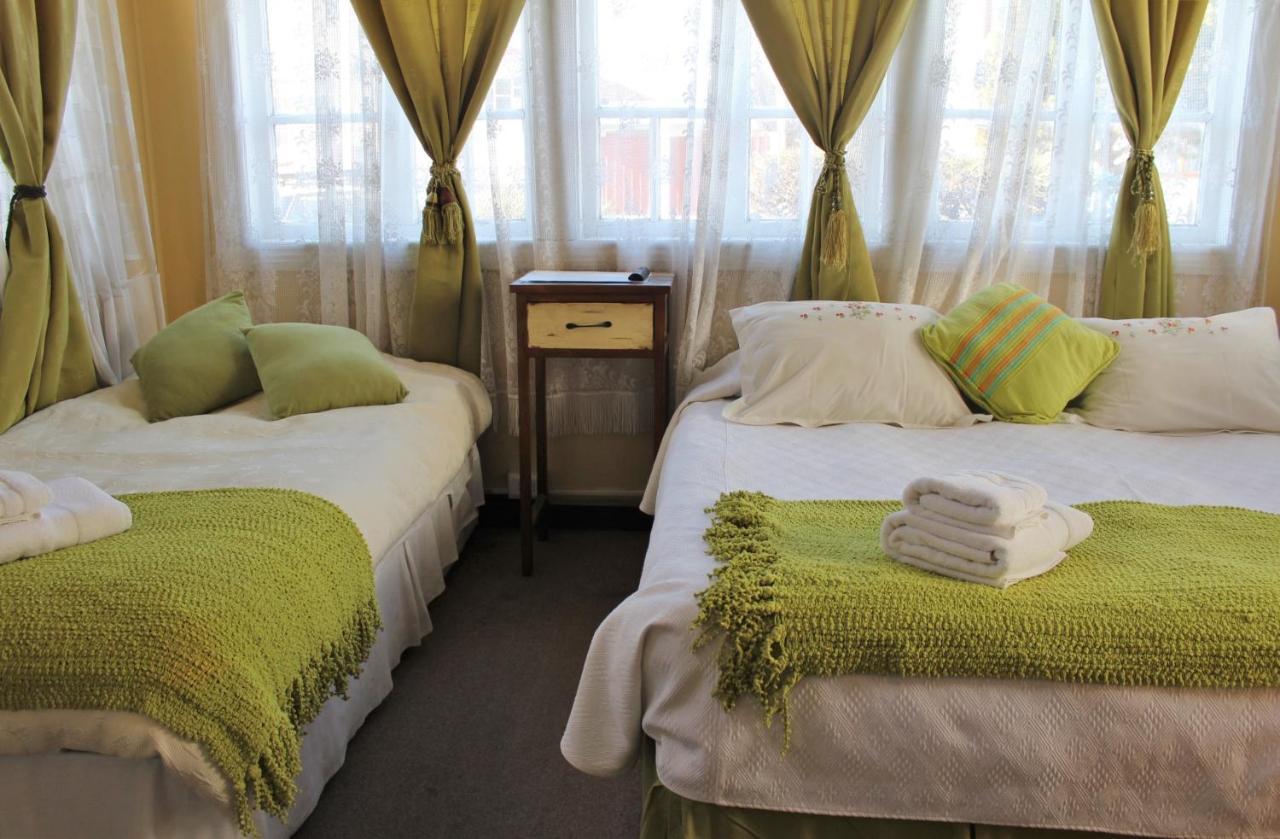 Hostal Y Cabanas Ainil Пунта-Аренас Экстерьер фото