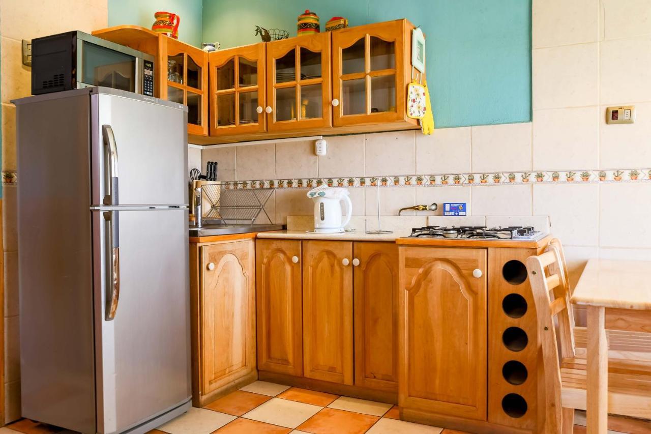 Hostal Y Cabanas Ainil Пунта-Аренас Экстерьер фото