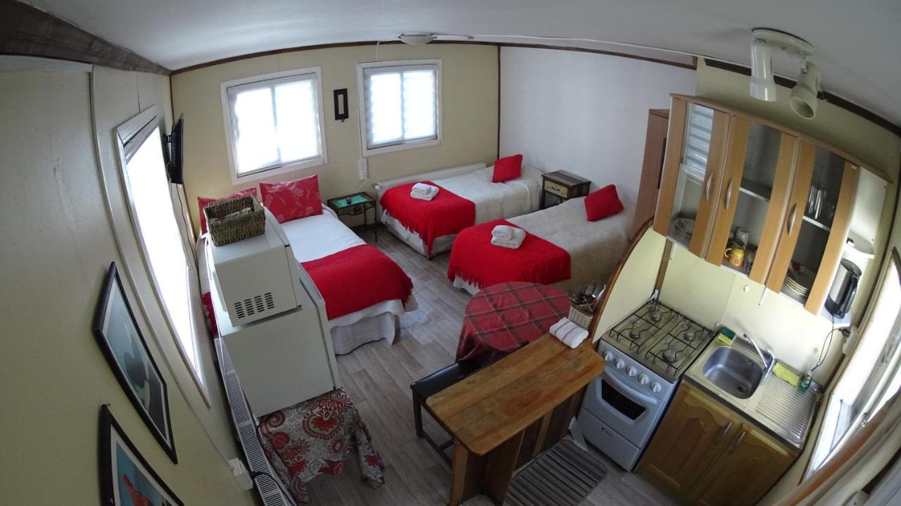 Hostal Y Cabanas Ainil Пунта-Аренас Экстерьер фото