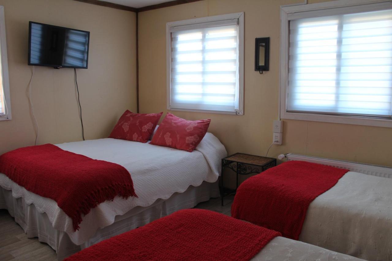 Hostal Y Cabanas Ainil Пунта-Аренас Экстерьер фото